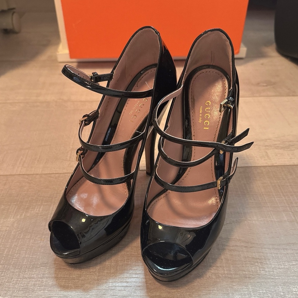 Gucci Glossy Black Strappy Heels